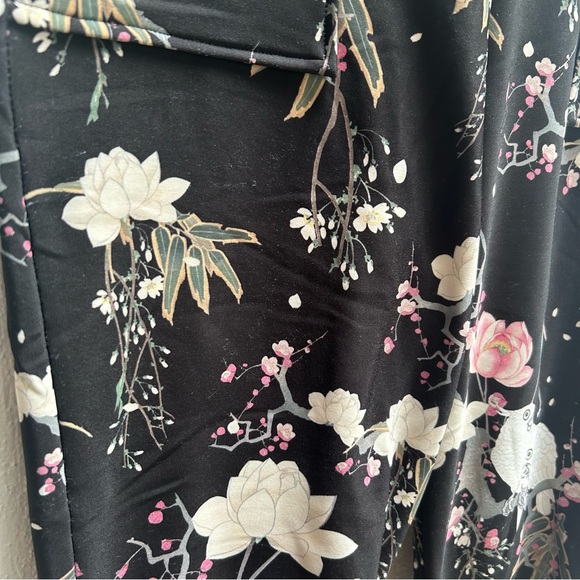 Blackmilk Koson Cuckatoos Cuffed Pants - Picture 4 of 8